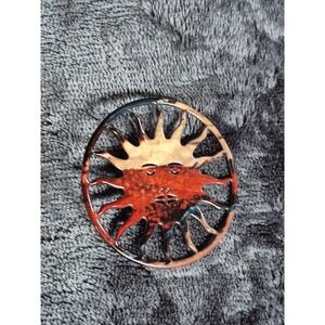 Vintage Celestial Sun Face Brooch Tortoise Shell Pattern Brown Amber Pin 2"